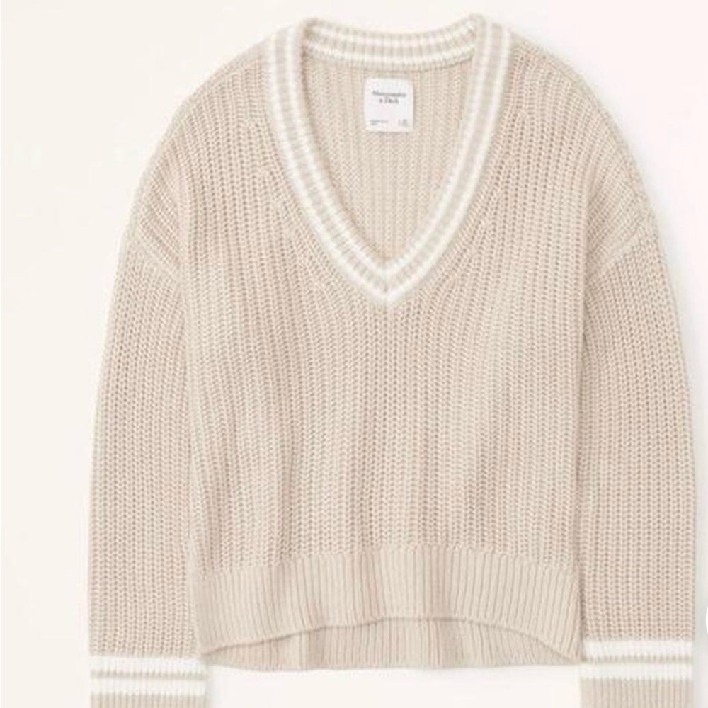 Abercrombie & Fitch Beige V-Neck Sweater